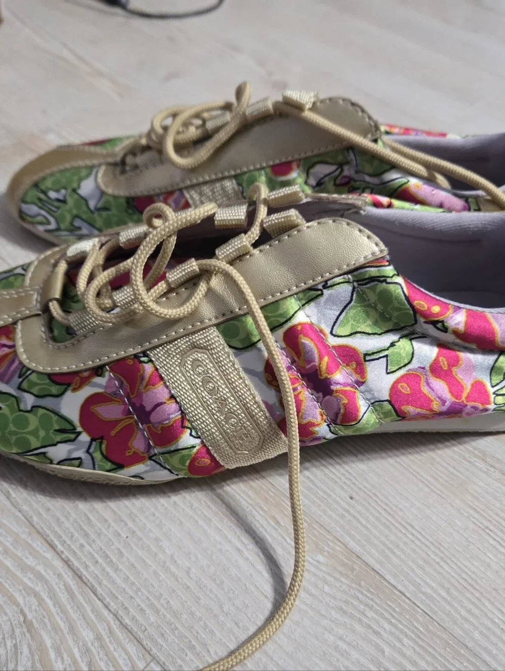 Coach Size 7 Womens Shoes